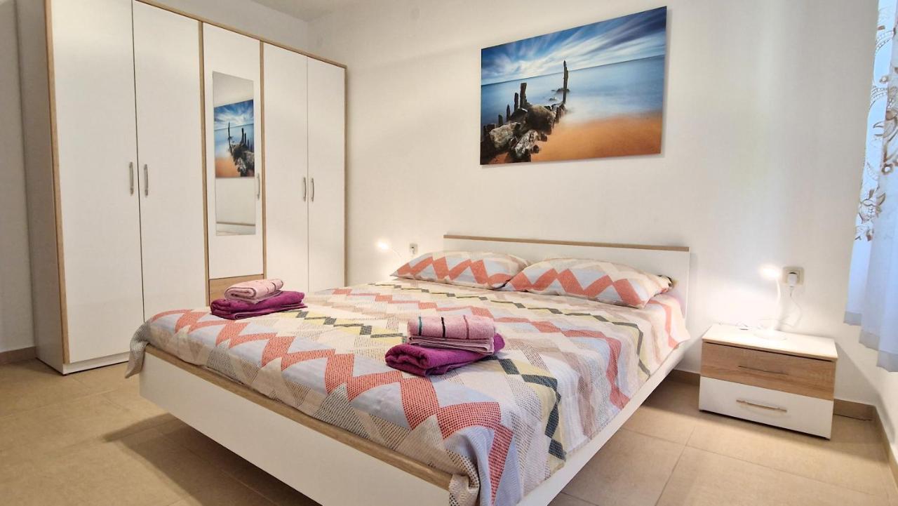 Apartment Katica Krk Town Exterior photo