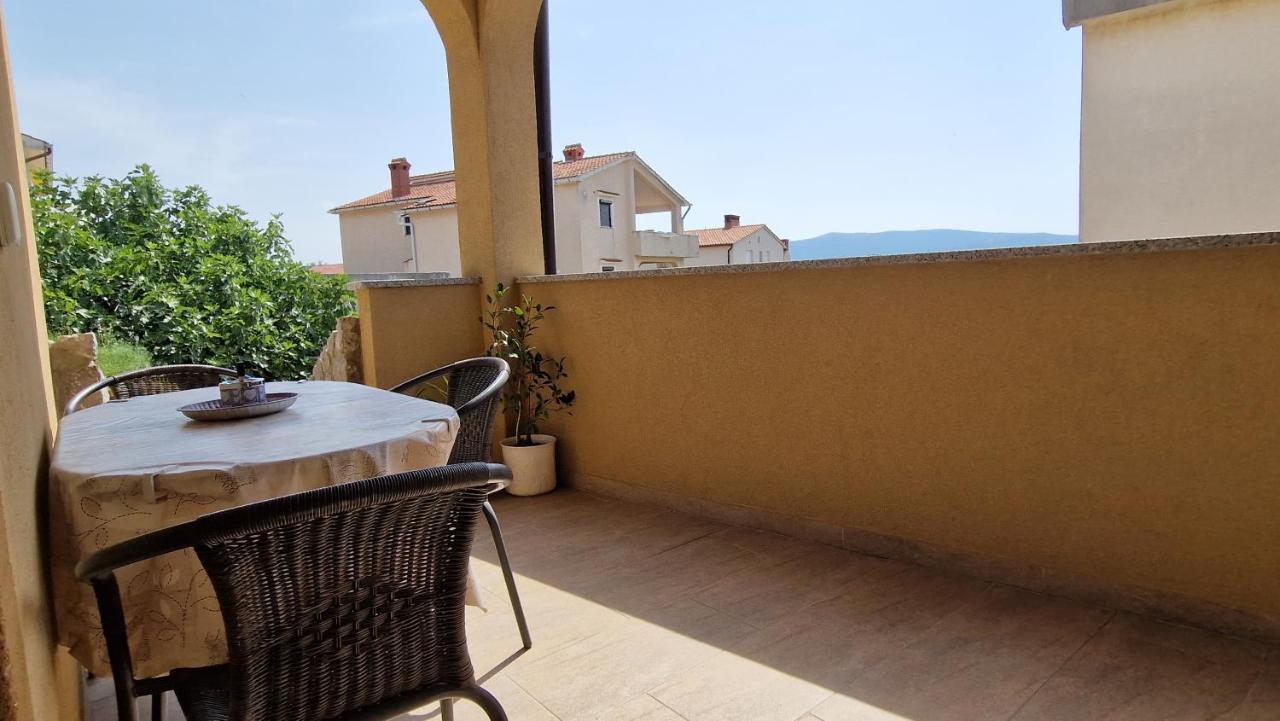 Apartment Katica Krk Town Exterior photo