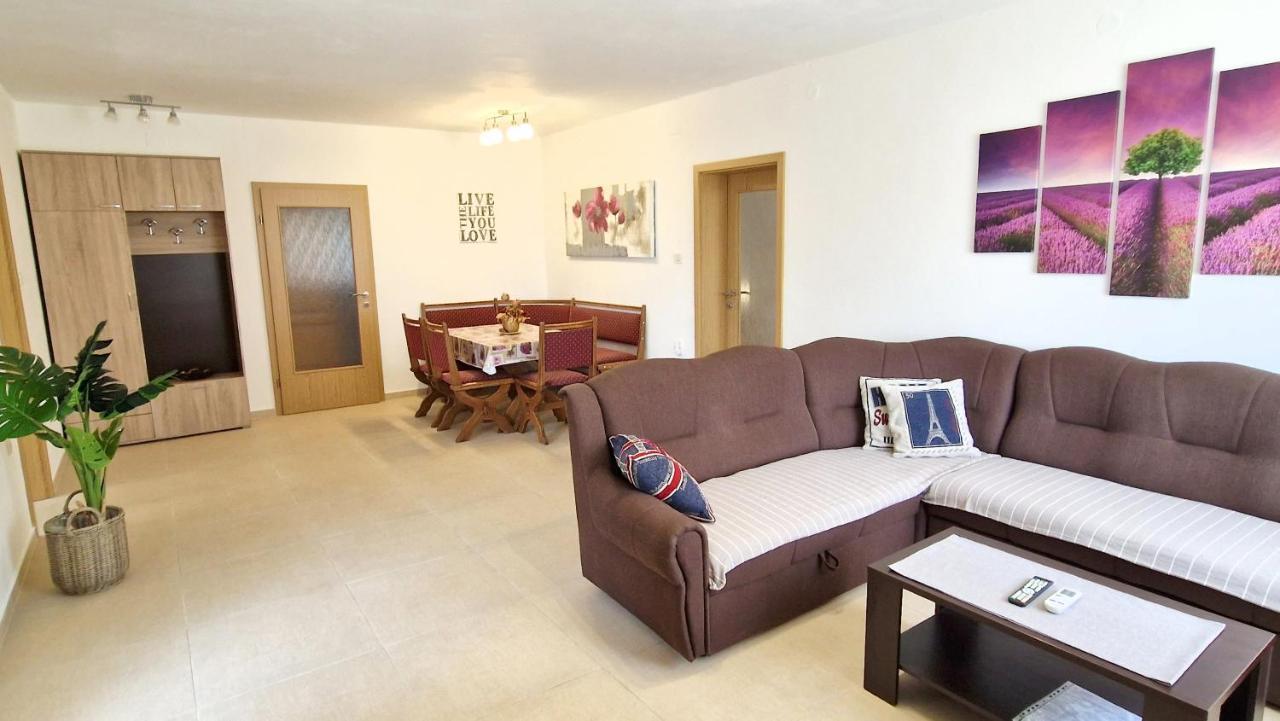 Apartment Katica Krk Town Exterior photo